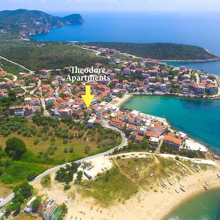 Theodore Apartments Skála Marión Bagian luar foto